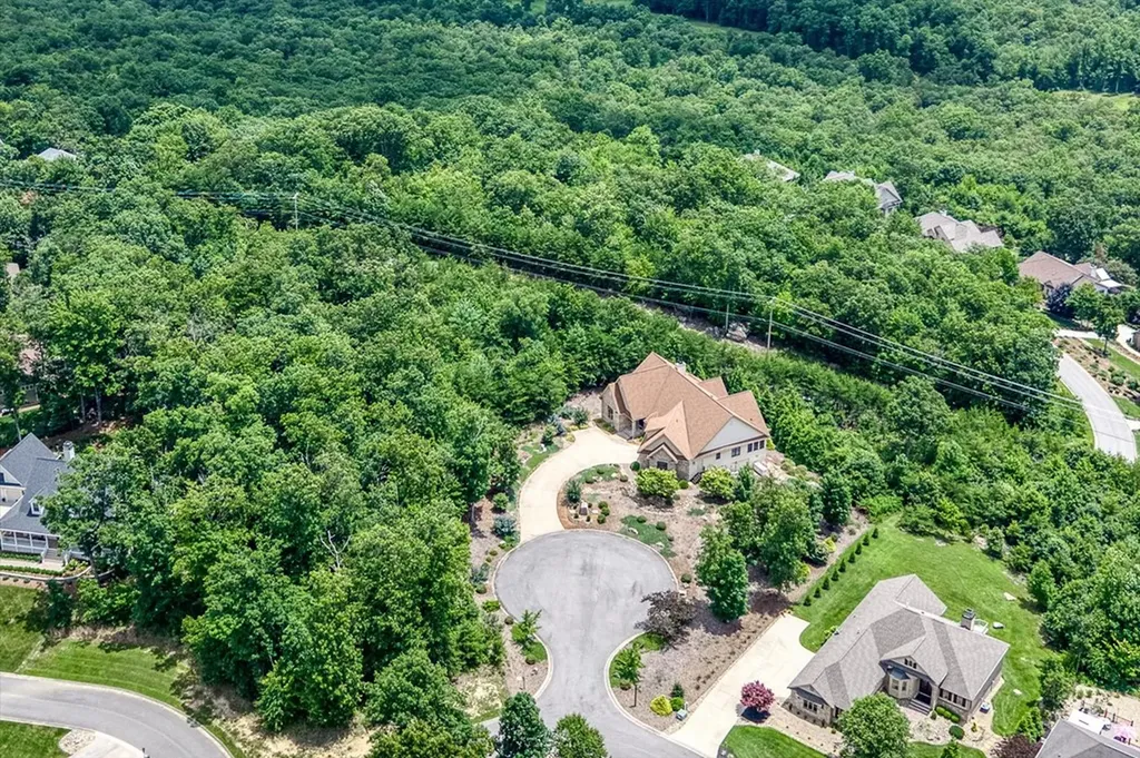 61 Bluff View Court Crossville TN 38558