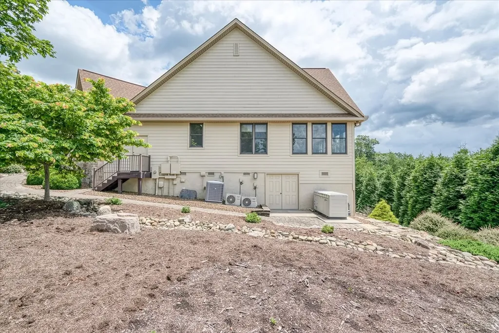 61 Bluff View Court Crossville TN 38558
