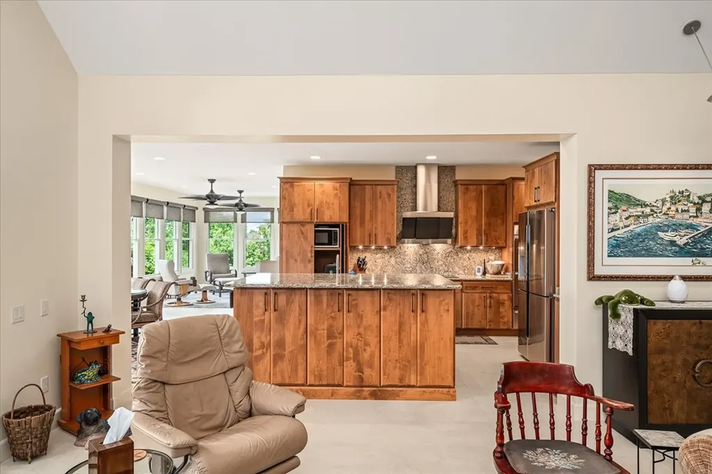 61 Bluff View Court Crossville TN 38558