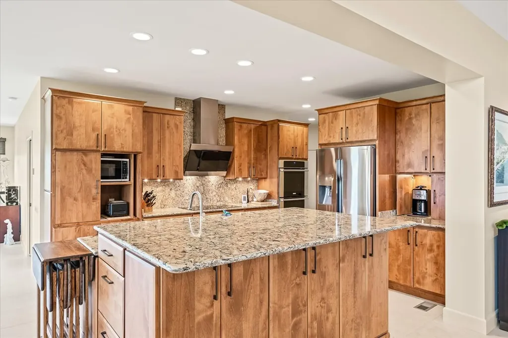 61 Bluff View Court Crossville TN 38558