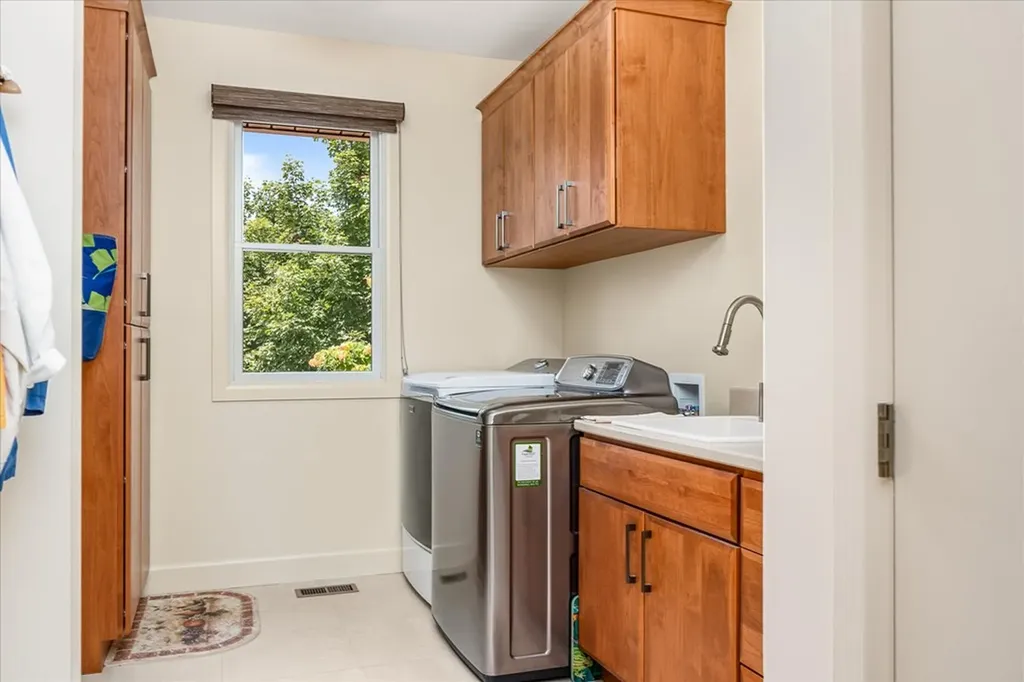 61 Bluff View Court Crossville TN 38558