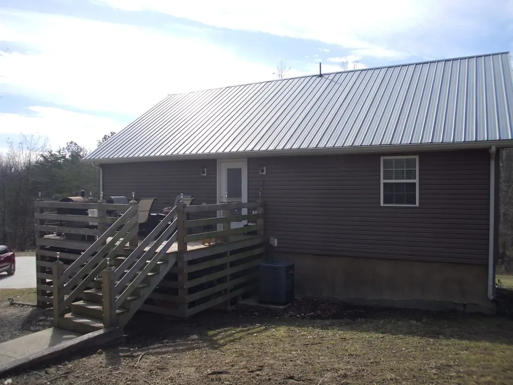 1225 Louvaine Road Jamestown TN 38556