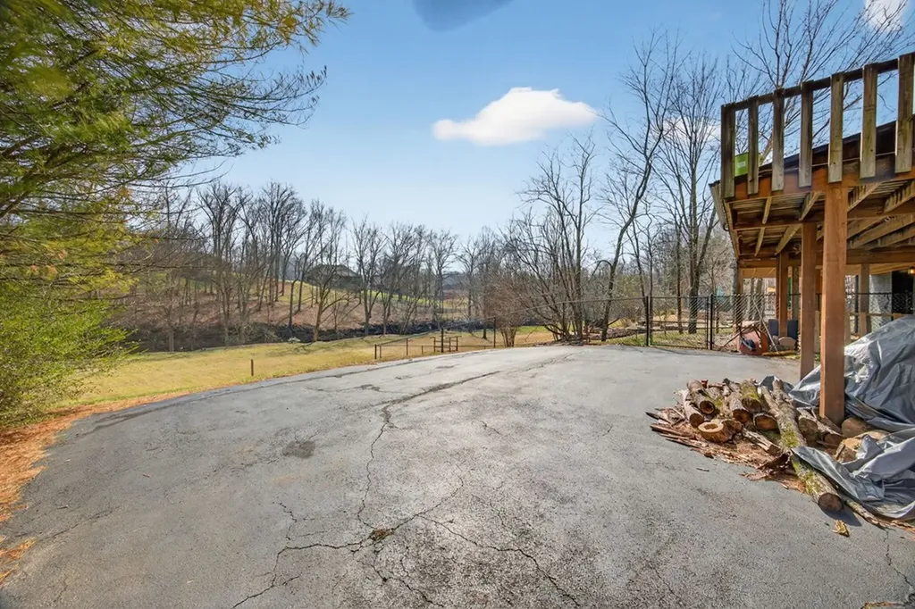 998 River Bend Drive Cookeville TN 38506