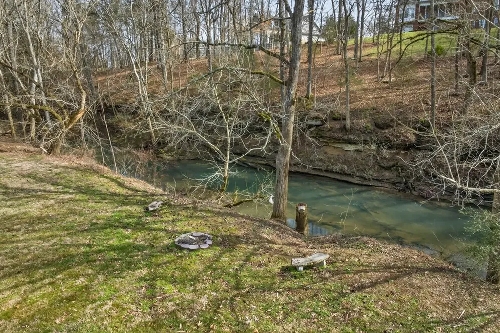 998 River Bend Drive Cookeville TN 38506