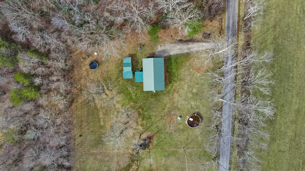 660 E Rocky Quarry Road Clarkrange TN 38553