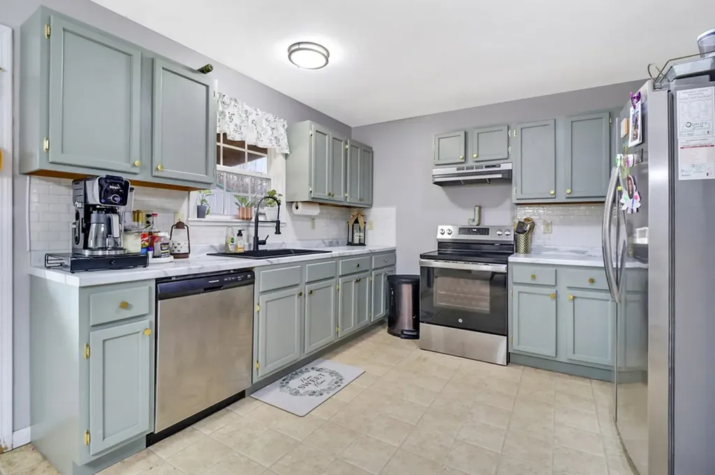 660 E Rocky Quarry Road Clarkrange TN 38553