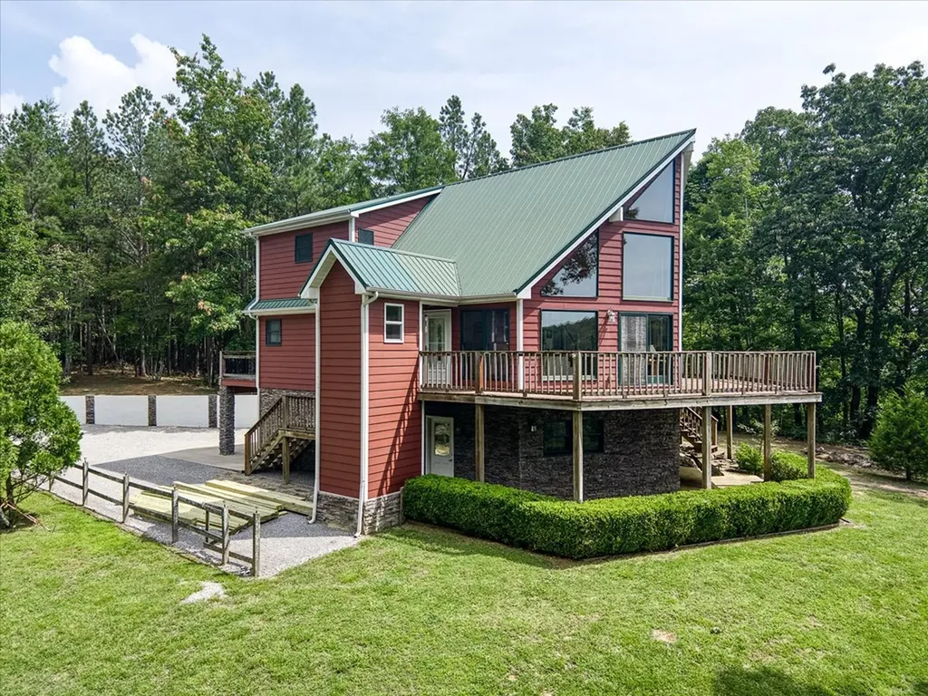 101 Dakota Lane Spencer TN 38585