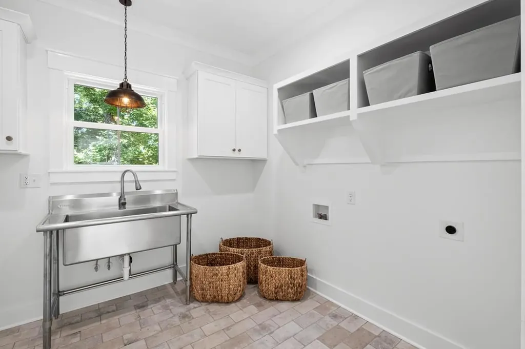 300 Chandler Road Doyle TN 38559