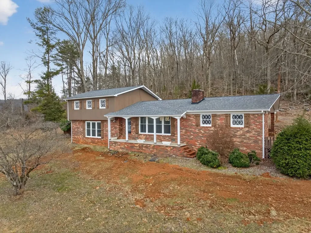 461 Baker Mountain Road Sparta TN 38583