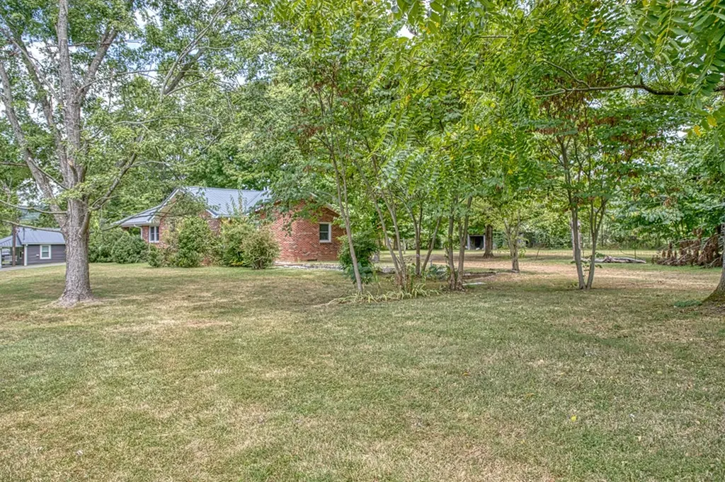 185 Mirandy Road Cookeville TN 38506