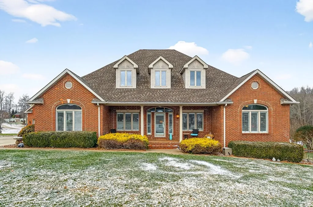 936 N Plantation Drive Cookeville TN 38506