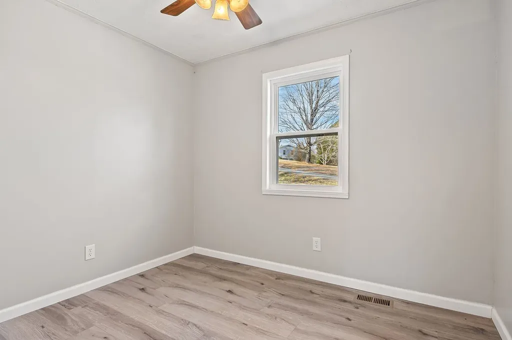 1008 Asberry Drive Byrdstown TN 38549