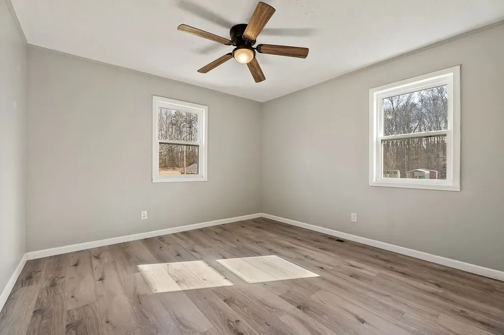 1008 Asberry Drive Byrdstown TN 38549