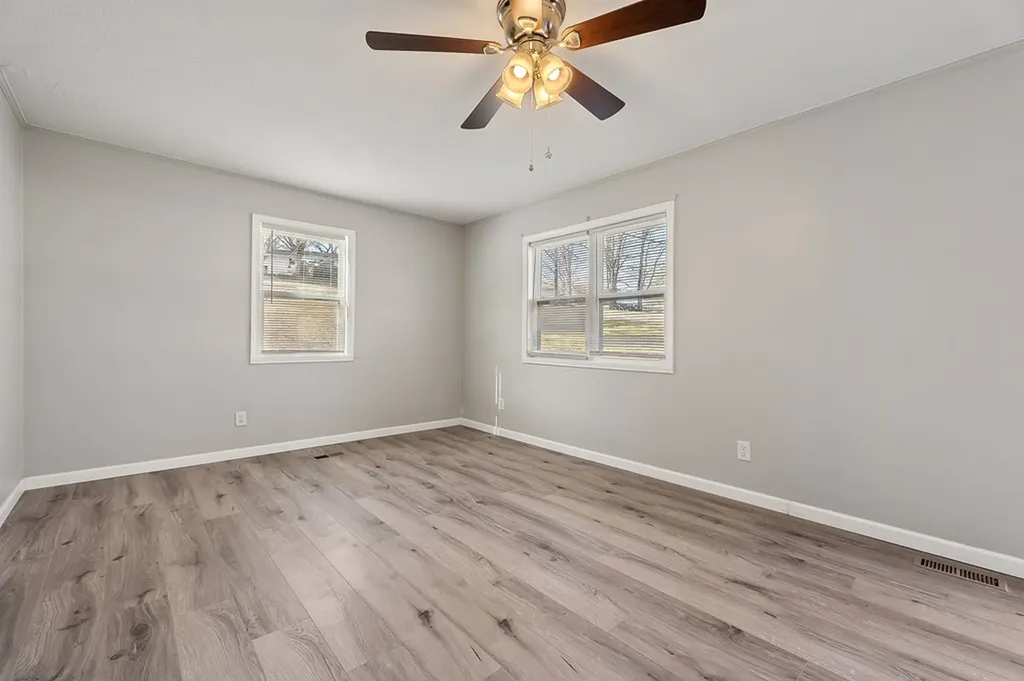 1008 Asberry Drive Byrdstown TN 38549