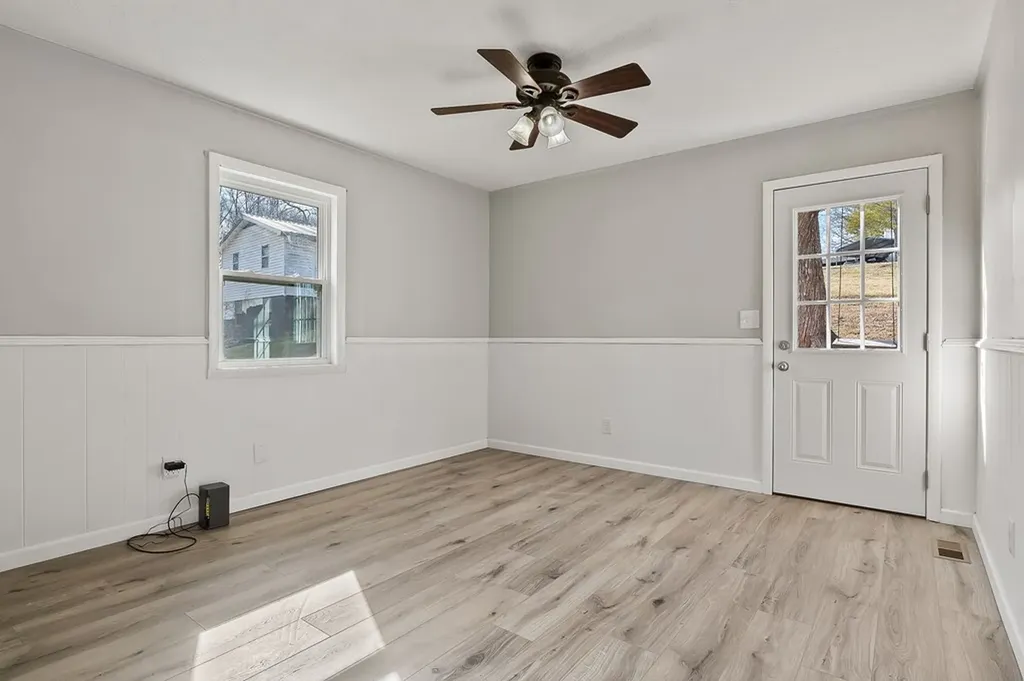 1008 Asberry Drive Byrdstown TN 38549