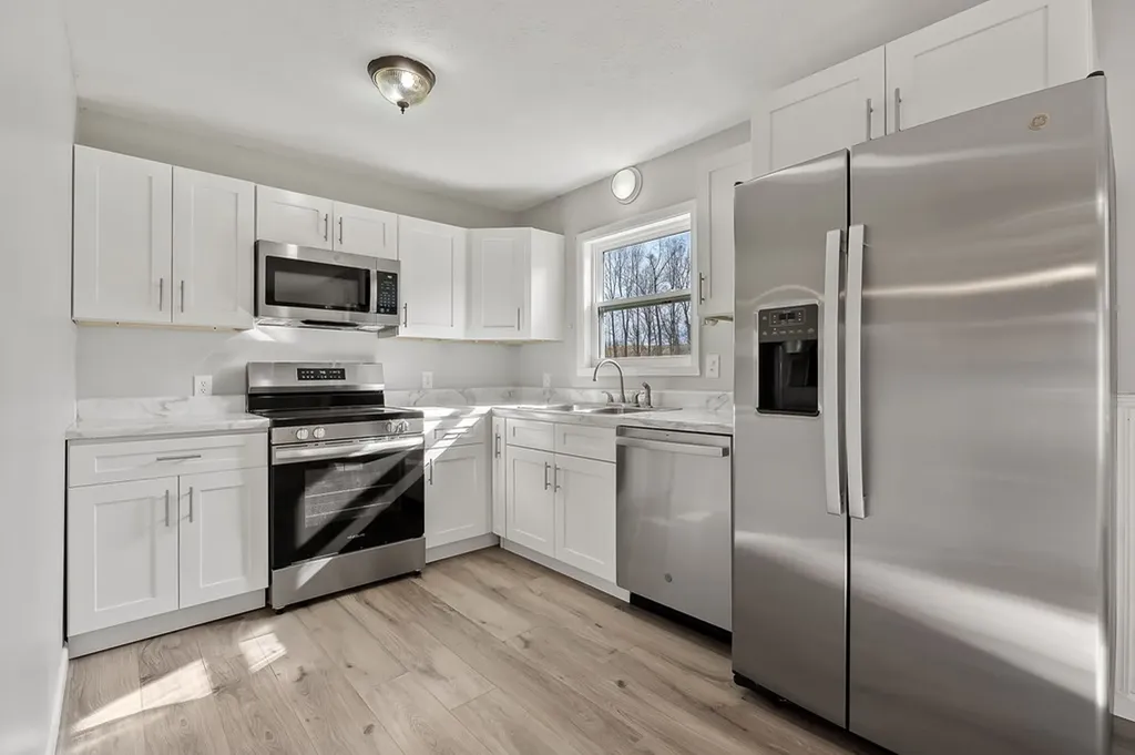 1008 Asberry Drive Byrdstown TN 38549