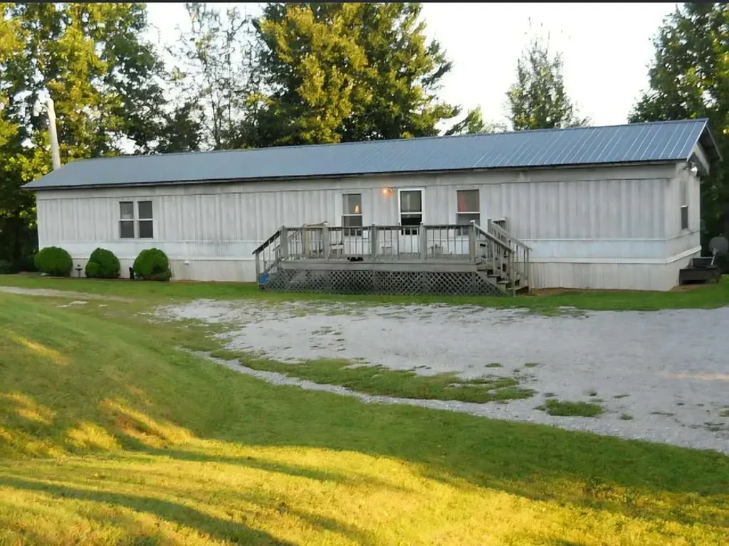 996 Mcbroom Branch Road Baxter TN 38544