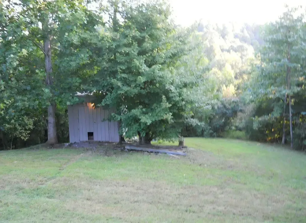 996 Mcbroom Branch Road Baxter TN 38544