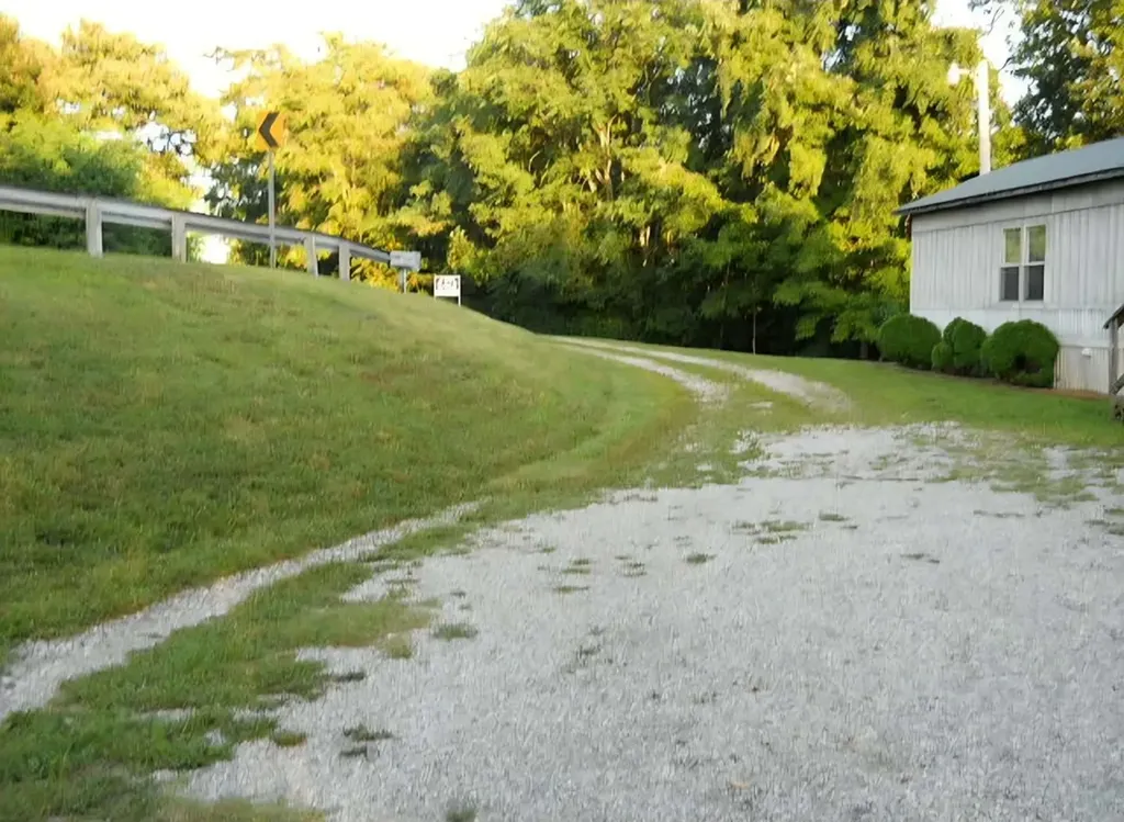 996 Mcbroom Branch Road Baxter TN 38544