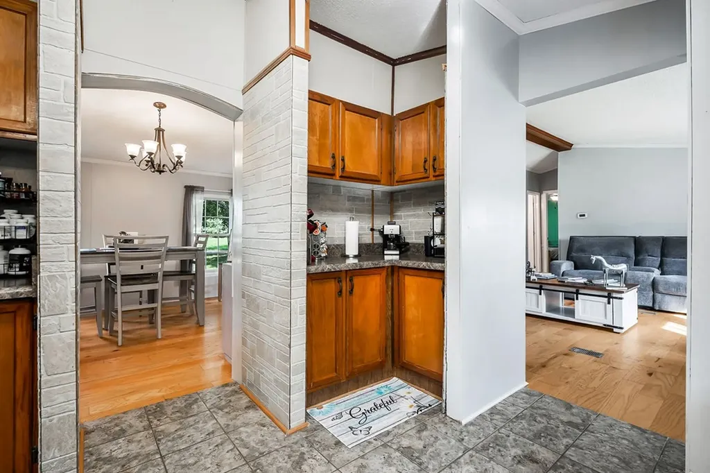 227 Bar Road Baxter TN 38544