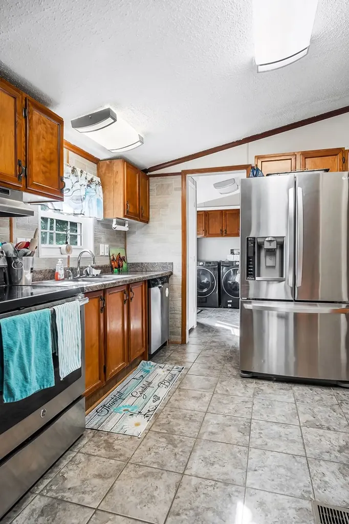 227 Bar Road Baxter TN 38544