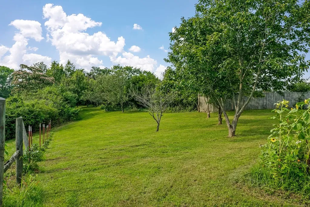 227 Bar Road Baxter TN 38544