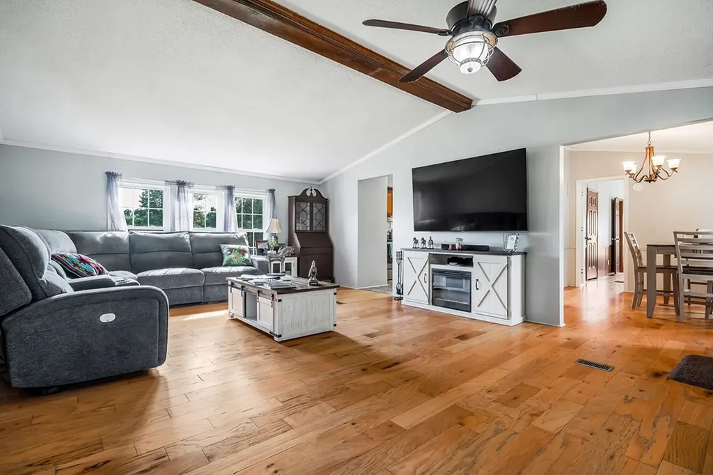 227 Bar Road Baxter TN 38544