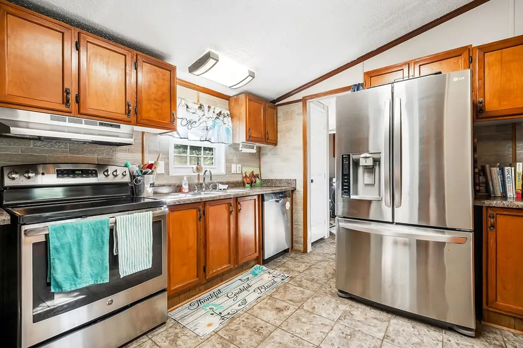 227 Bar Road Baxter TN 38544