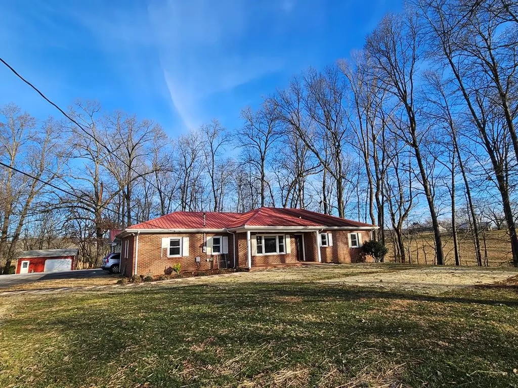 1477 Mcminnville Highway Sparta TN 38583