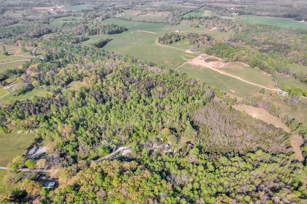 346 NW Sam Golden Road Sparta TN 38583