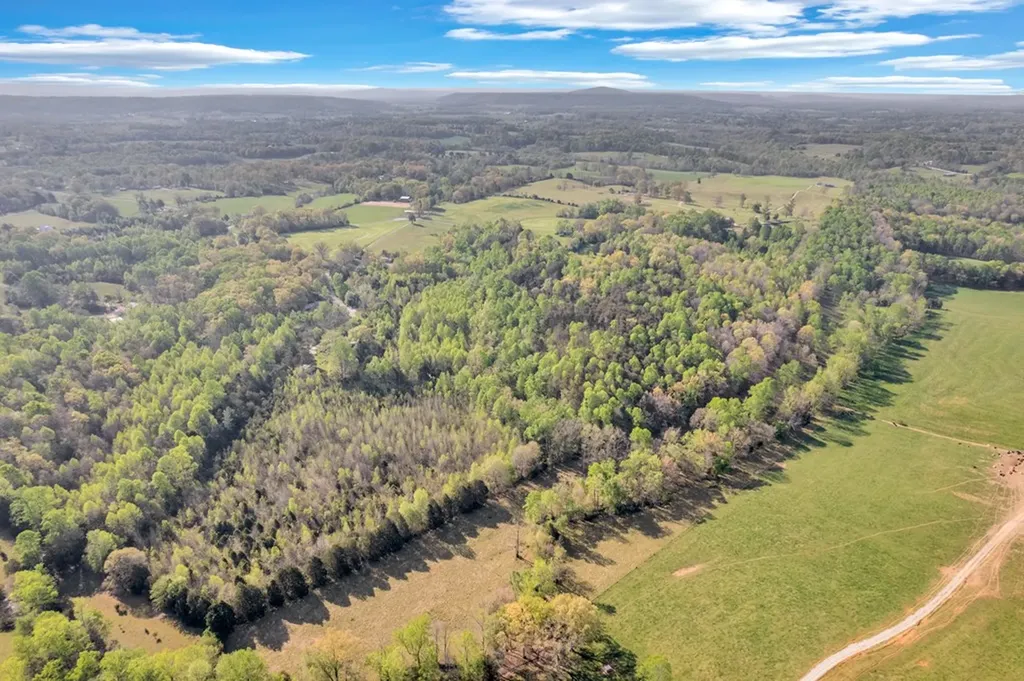 346 NW Sam Golden Road Sparta TN 38583