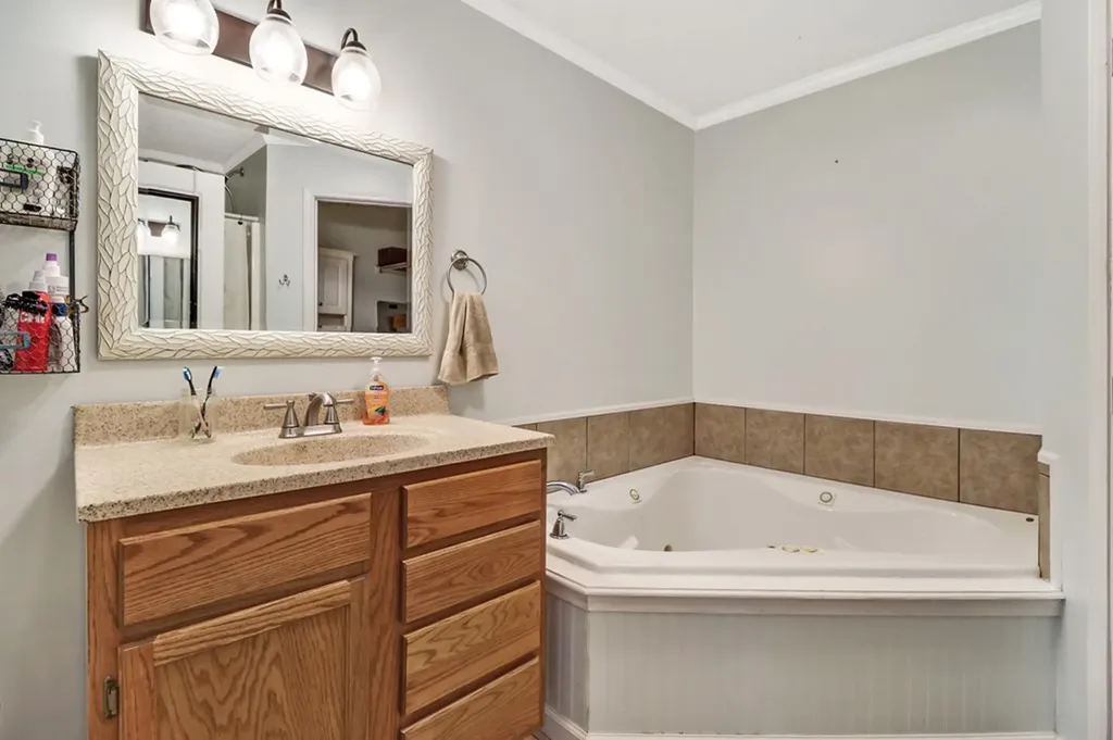 400 Woodland Street Livingston TN 38570