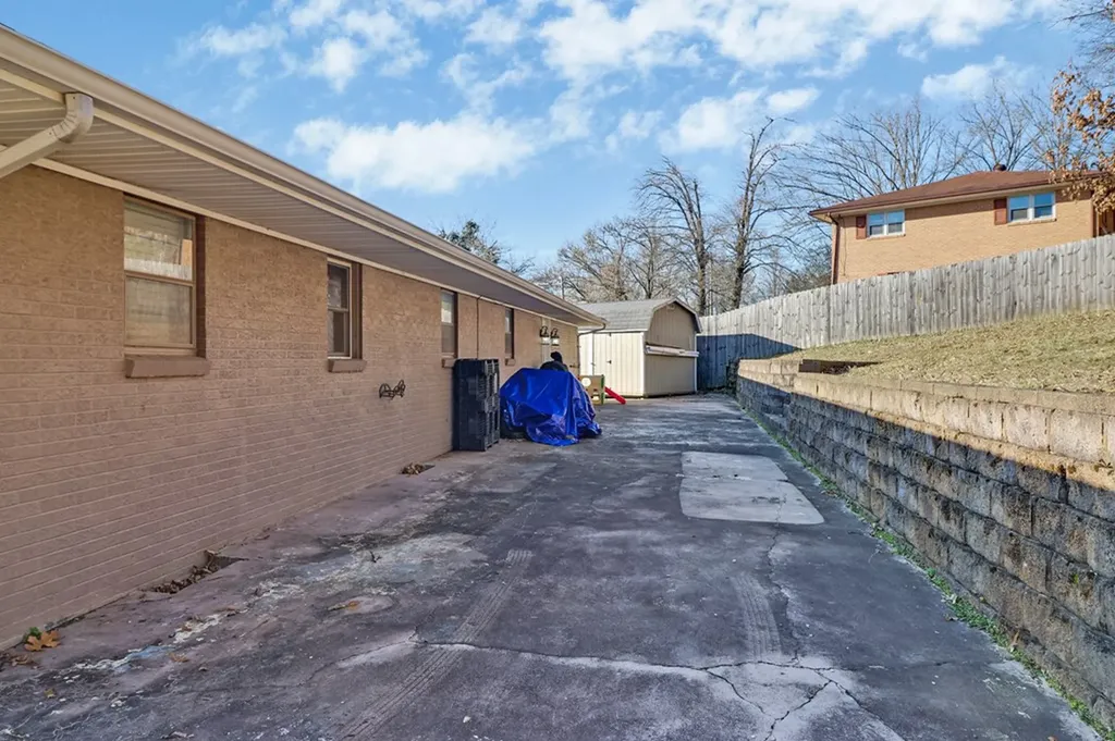 400 Woodland Street Livingston TN 38570