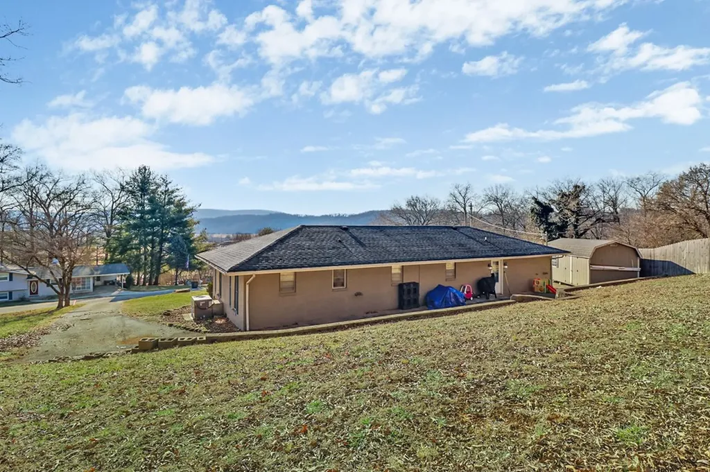 400 Woodland Street Livingston TN 38570