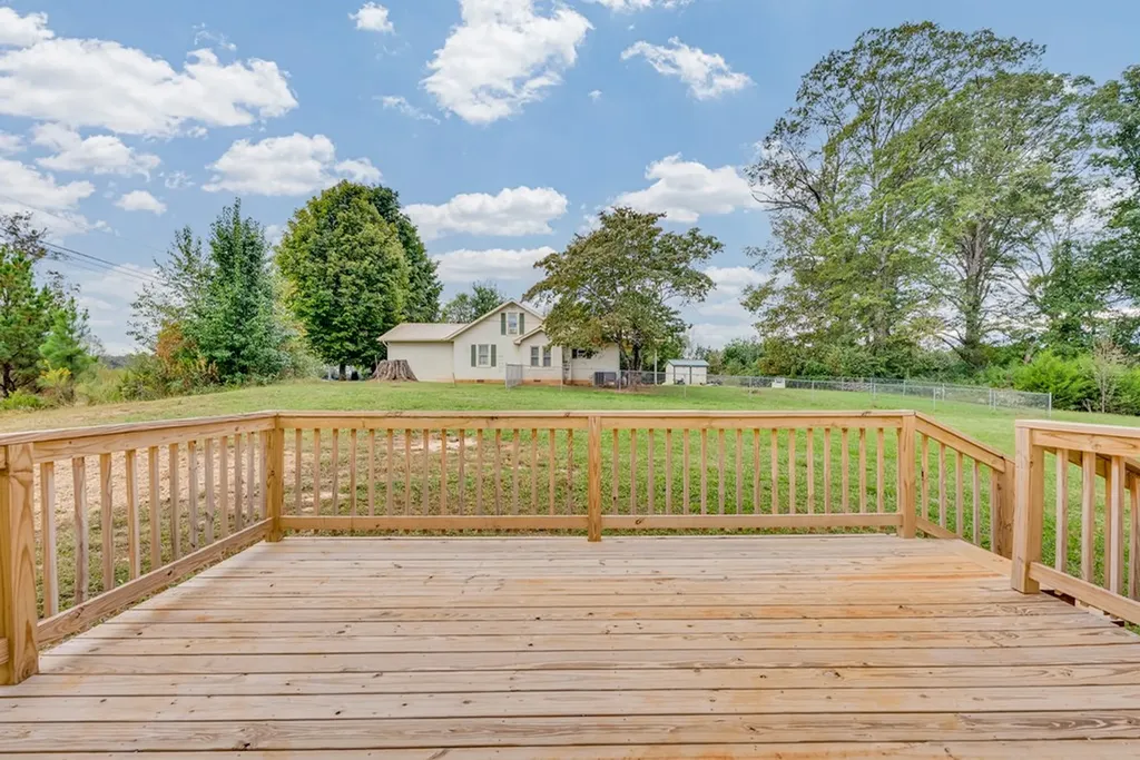 121 Hutchings College Road Sparta TN 38583