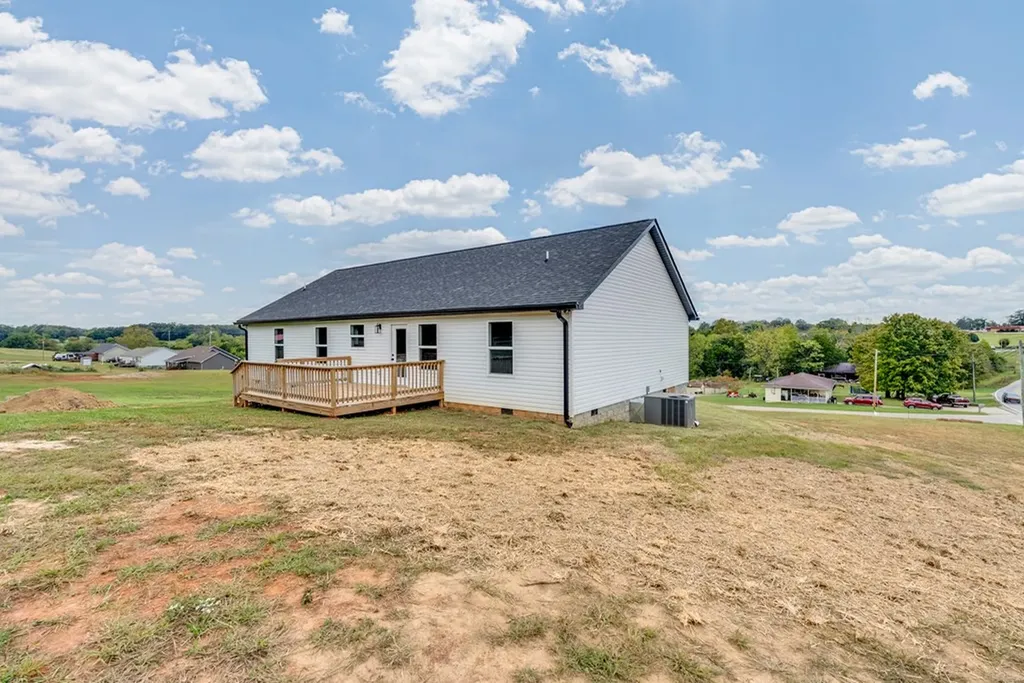 121 Hutchings College Road Sparta TN 38583