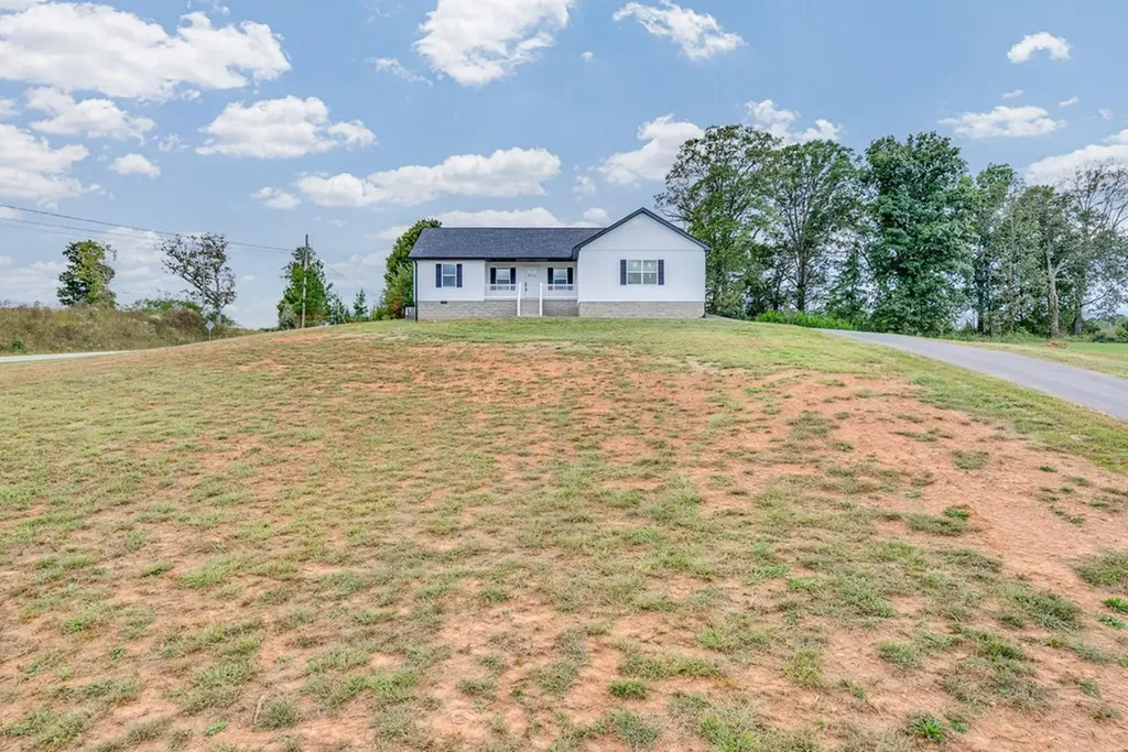 121 Hutchings College Road Sparta TN 38583