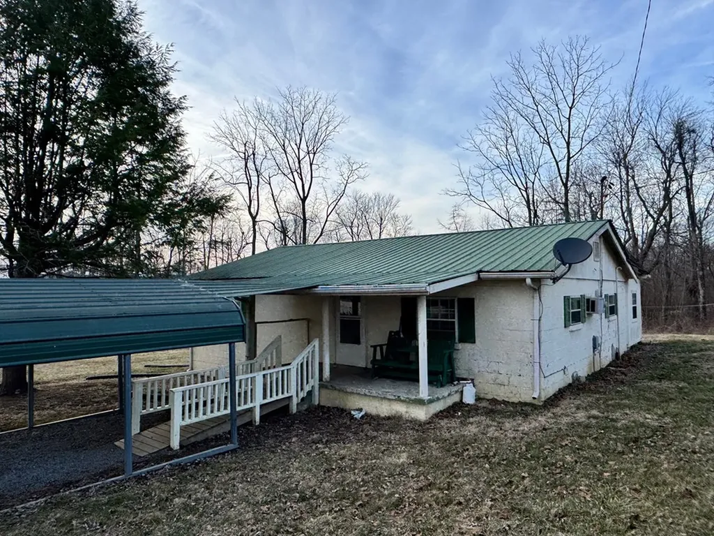 120 Miller Road Monterey TN 38574