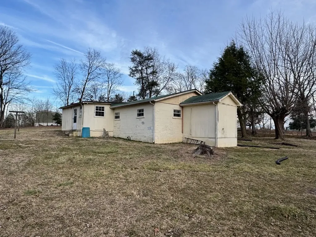 120 Miller Road Monterey TN 38574