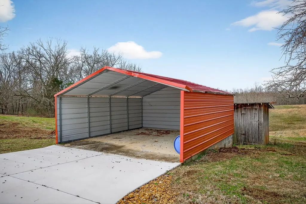 1277 Bluff Springs Road Mcminnville TN 37110