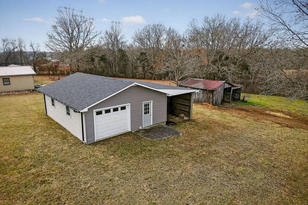 1277 Bluff Springs Road Mcminnville TN 37110
