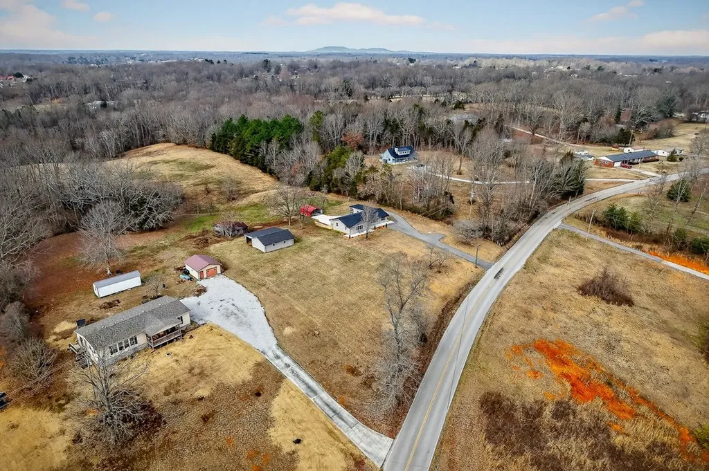 1277 Bluff Springs Road Mcminnville TN 37110