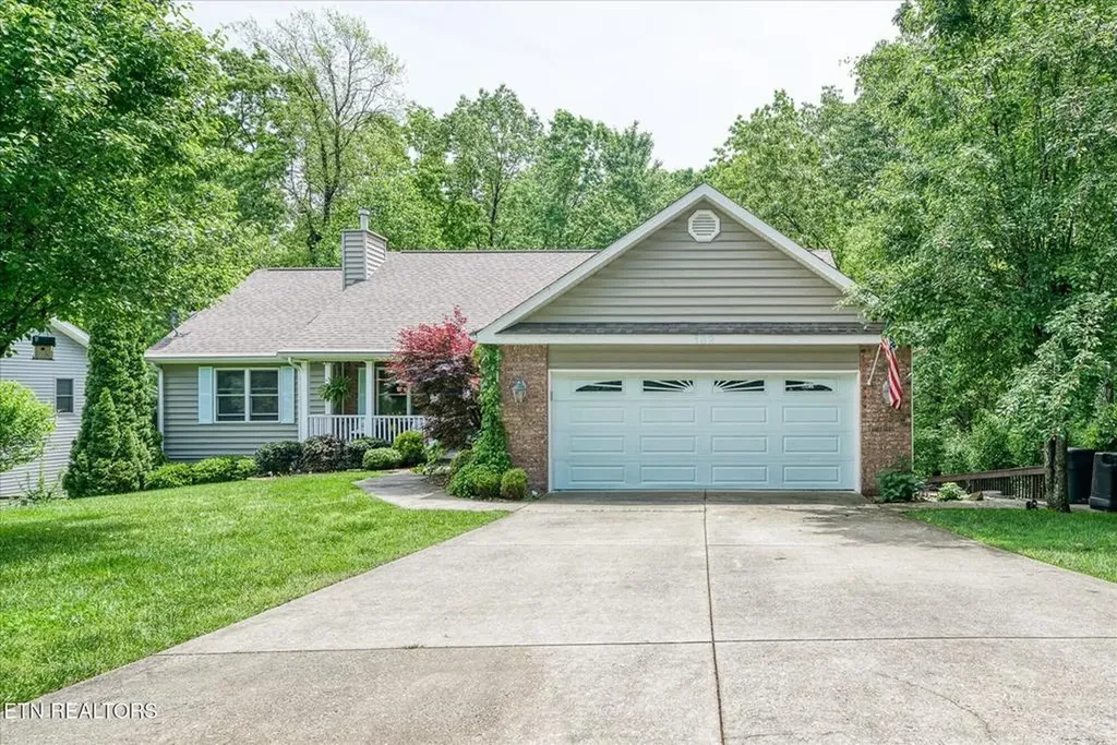 182 Canterbury Crossville TN 38558