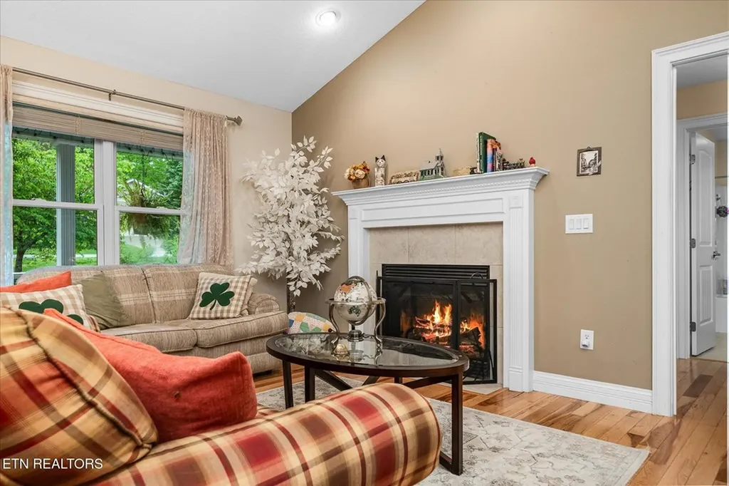 182 Canterbury Crossville TN 38558