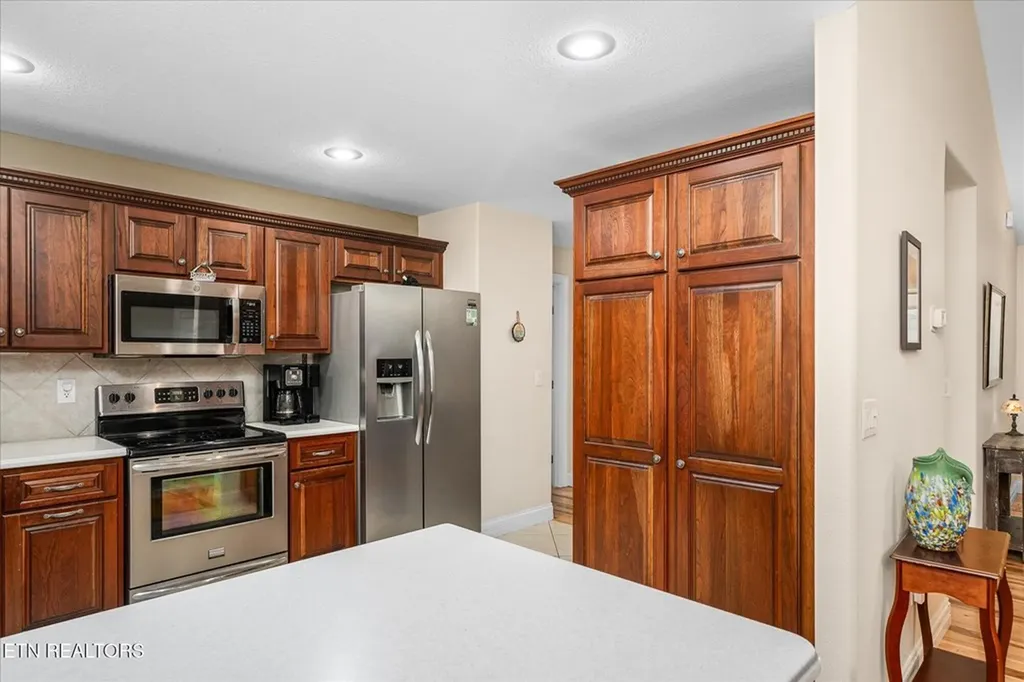 182 Canterbury Crossville TN 38558