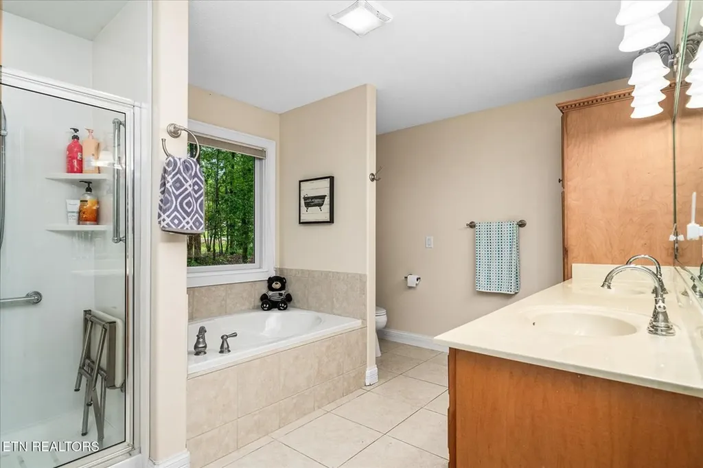 182 Canterbury Crossville TN 38558