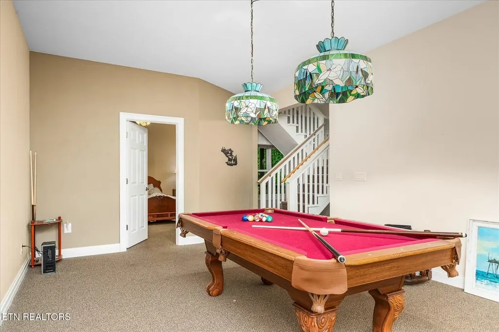 182 Canterbury Crossville TN 38558