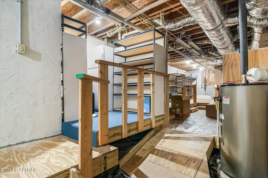 182 Canterbury Crossville TN 38558