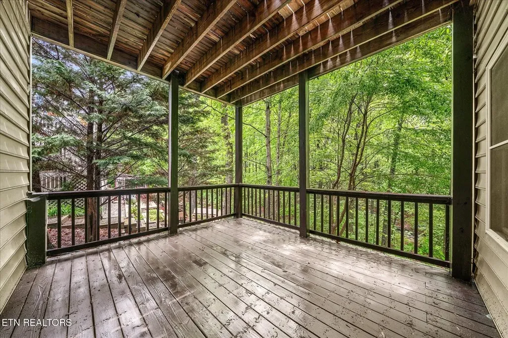 182 Canterbury Crossville TN 38558