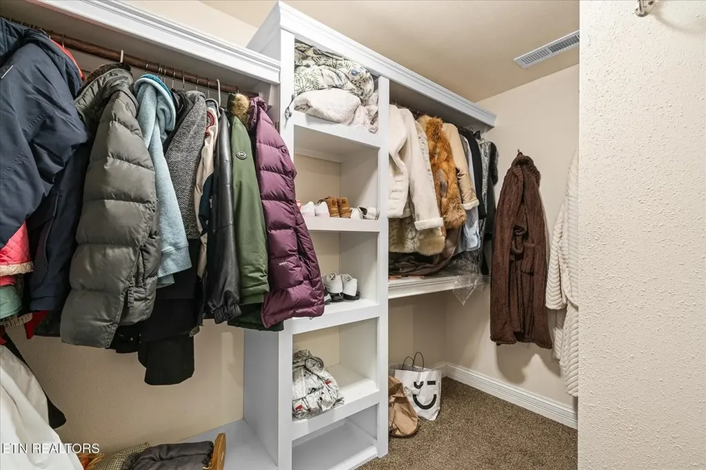 182 Canterbury Crossville TN 38558